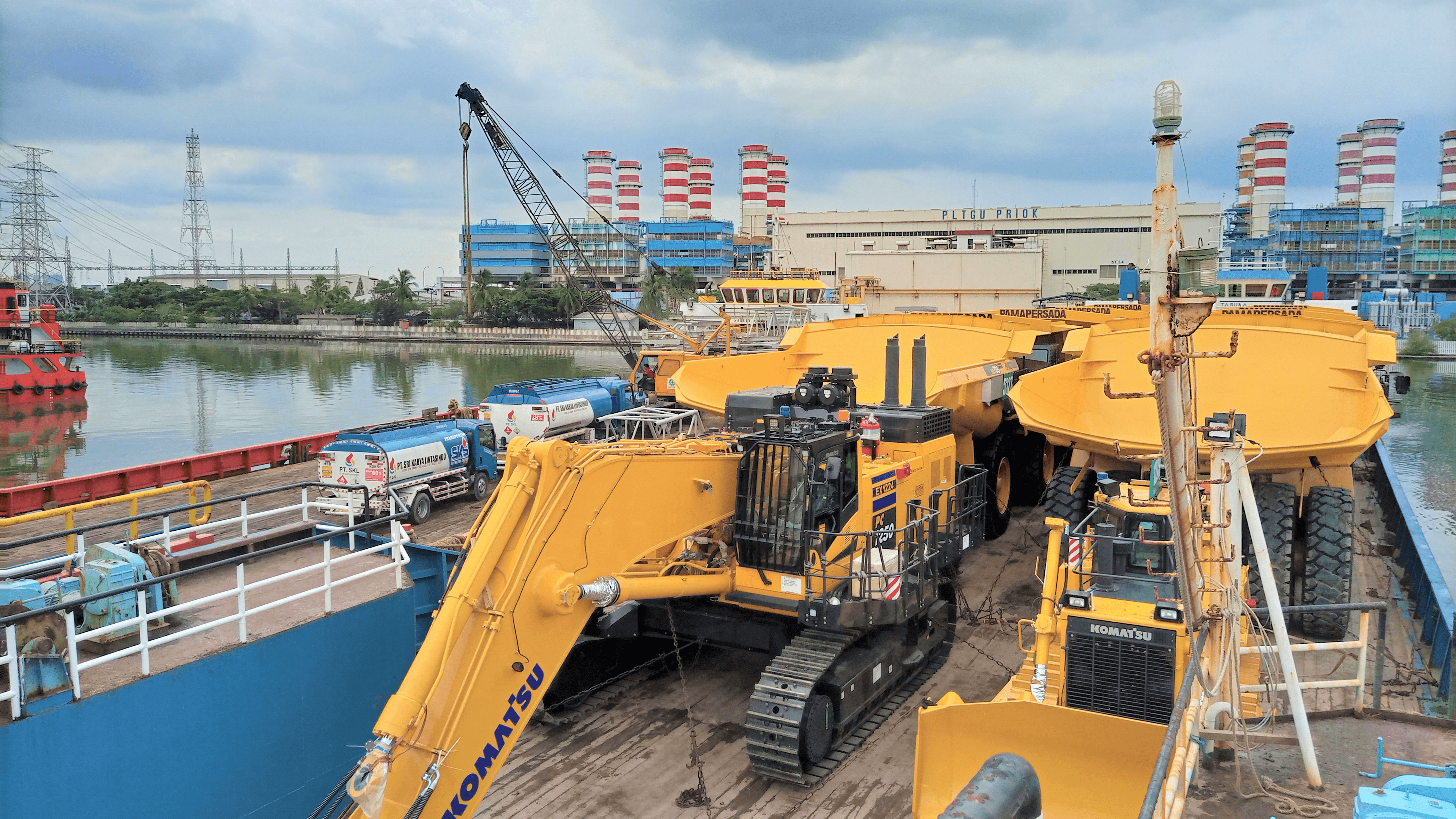 Heavy Equipments Loading Process
